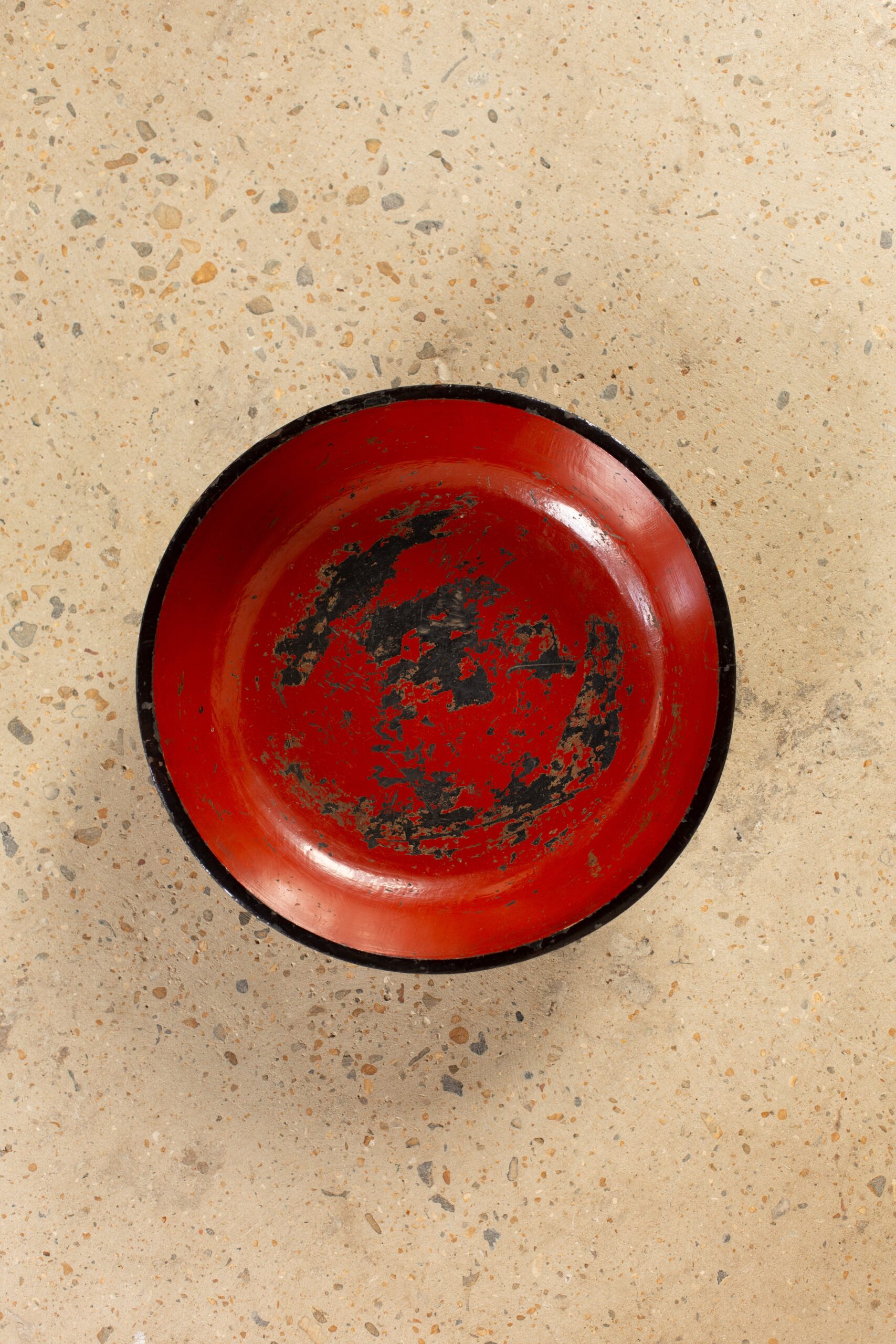 Avemode Antique Japanese Lacquered Wood Bowl – Red & Black, 30cm (c.1900) - Image 2