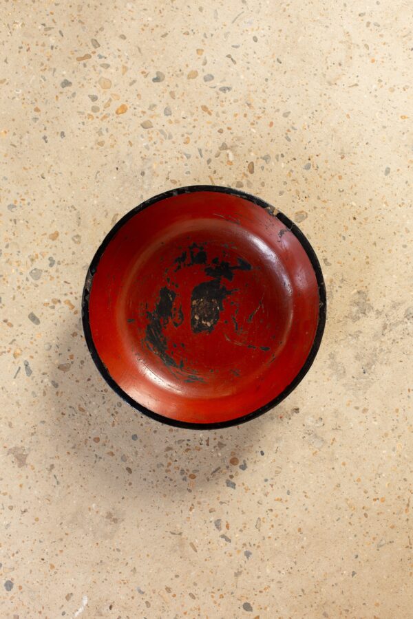 Avemode Antique Japanese Lacquered Wood Bowl – Red & Black, 27cm (c.1900) - Image 2